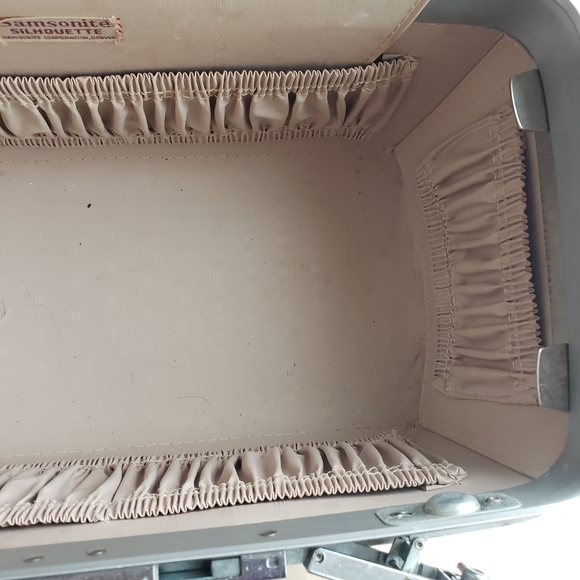 Vintage 1950s 1960s Samsonite Red Silhouette Makeup Case Luggage - Picture 13 of 15